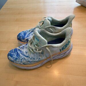 HOKA Clifton  8
